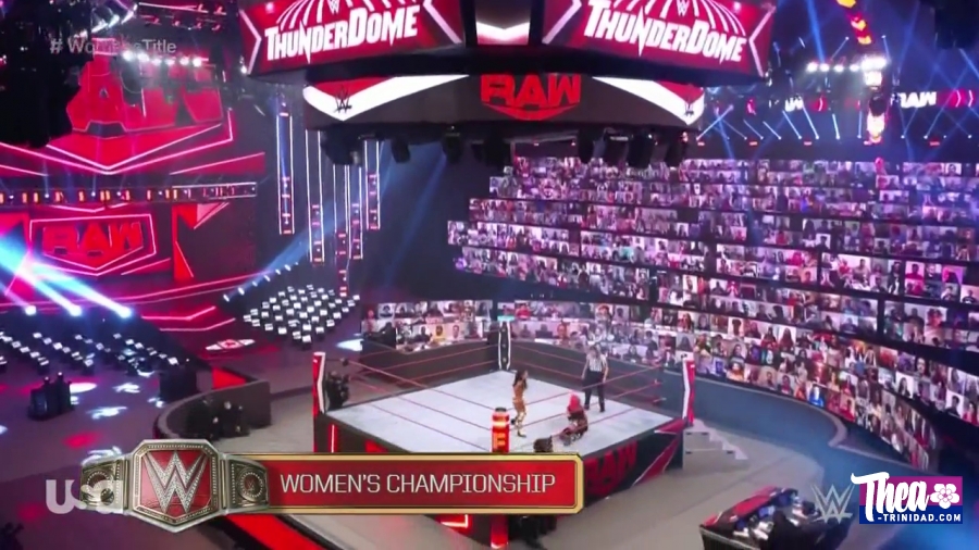 WWE_Monday_Night_Raw_2020_09_28_720p_HDTV_x264-NWCHD_mp40361.jpg