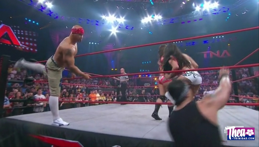 TNA_iMPACT_2011_04_21_HDTV_x264-RUDOS_mp4_002127725.jpg