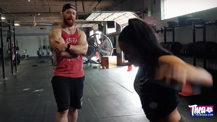 Zelina_Vega___Ep_54_Shoulders_Workout_1306.jpg